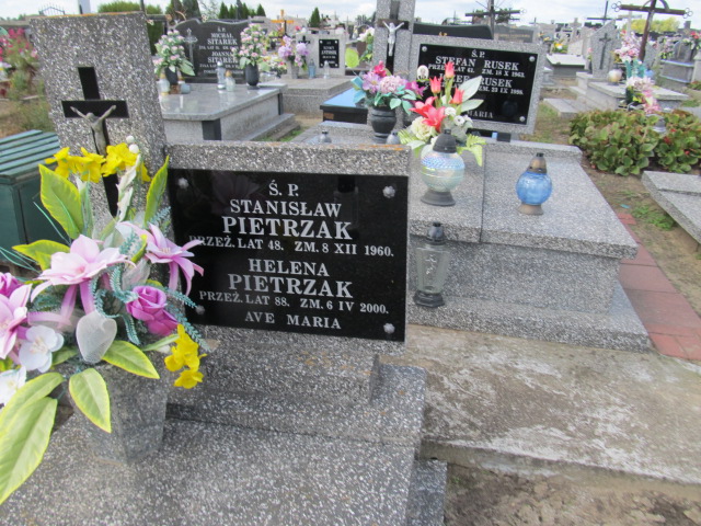 Helena Pietrzak Psary - Grobonet - Wyszukiwarka osób pochowanych