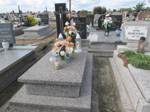 Grób Feliks Marciniak