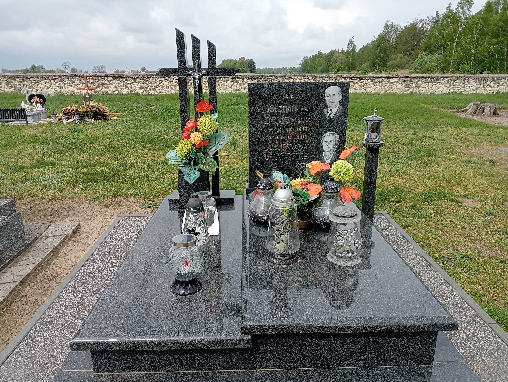Grób Kazimierz Domowicz